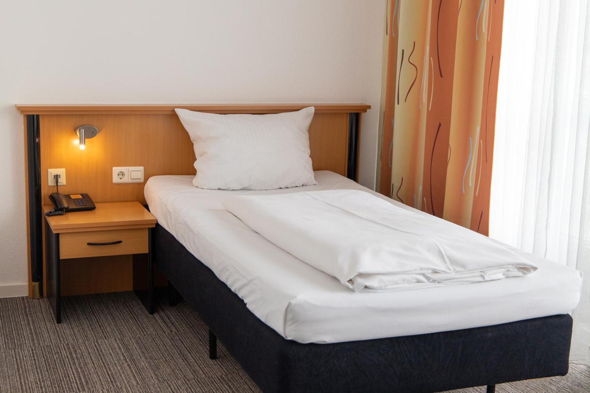 Hotel Am Suedtor Backnang Eksteriør bilde